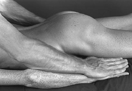 ...even in all those hard to reach spots. Lay back and really relax in a super-discreet, safe space where your satisfaction is the priority. Spotless, sensual male massage in the heart of Center City.