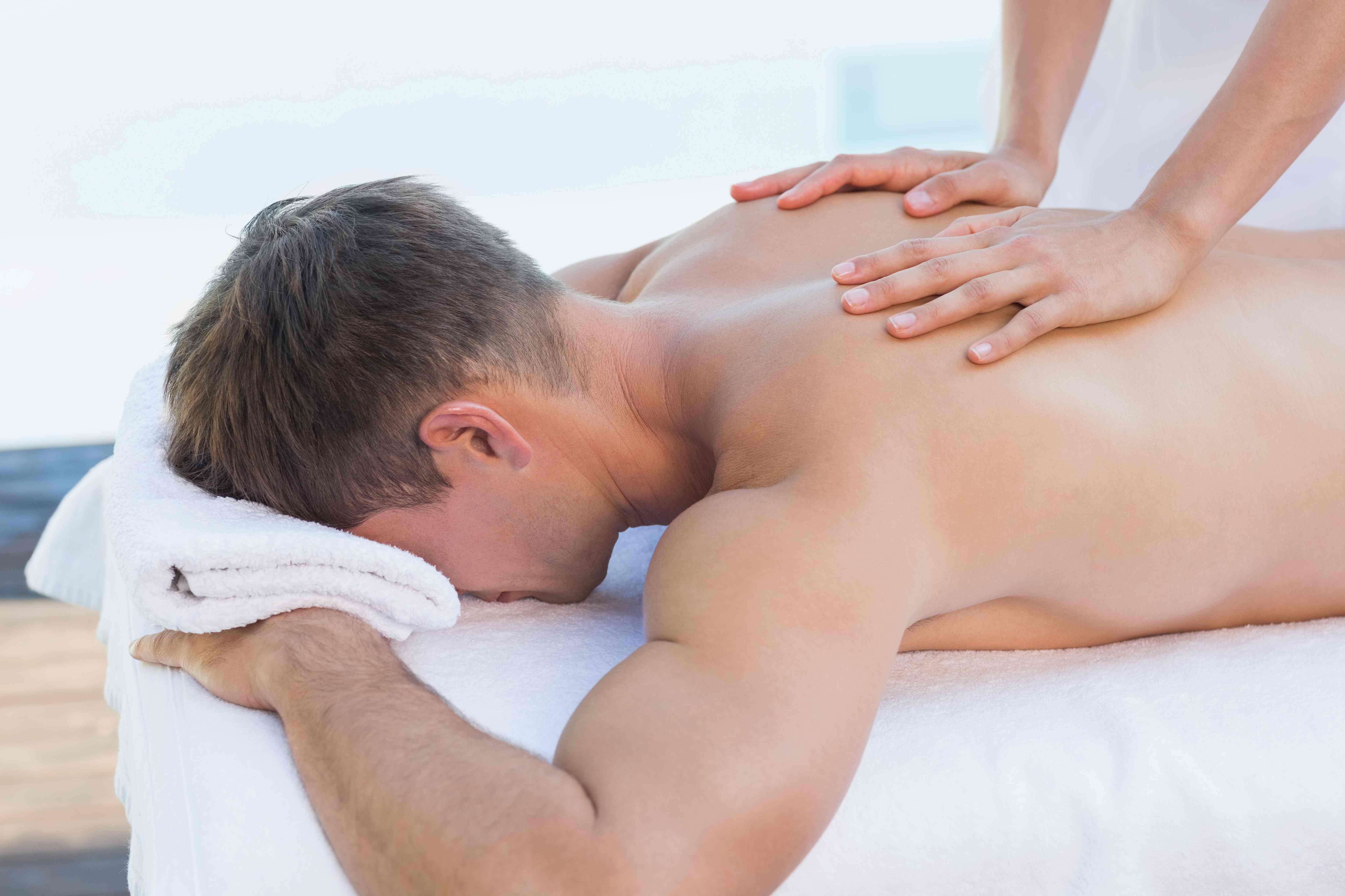 For most guys trust is
the first priority—knowing that when they leave here, it’s like they’ve never
been here. At Classic Massage your safety and privacy are ALWAYS the first priority.
A sensual male massage won’t work without you being comfortable and relaxed.
Here you can lay back and have the experience you need with no worries.
Close to PATCO, SEPTA
and a quick walk from all major downtown hotels, there is reasonably priced garage
parking a block away and nearby metered parking is usually available.
Relax, lay back and get
the change of pace—from mild to very personal—you need!
(There is no lobby,
doorman or check-in at this low-key location.)